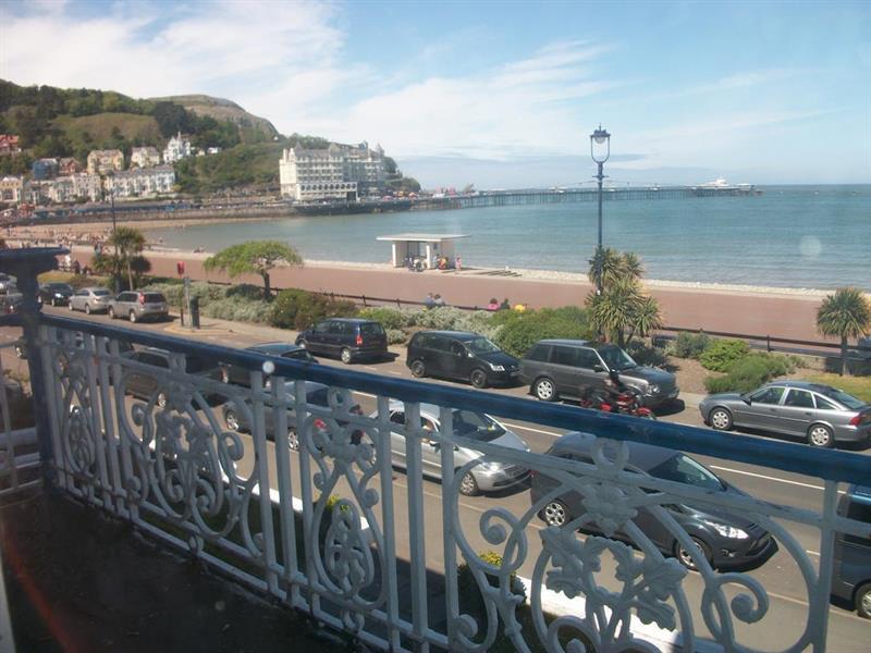 Whitehouse Hotel Llandudno Esterno foto